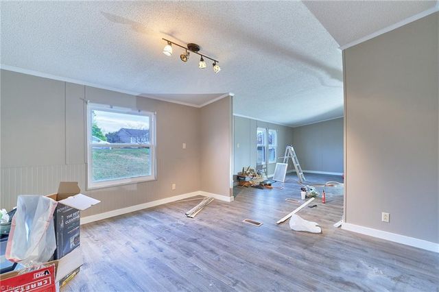 242 Granite Ridge Lane, Winston-salem, NC 27107