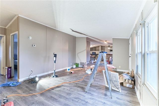 242 Granite Ridge Lane, Winston-salem, NC 27107