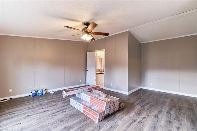 242 Granite Ridge Lane, Winston-salem, NC 27107