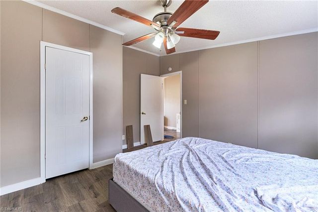 242 Granite Ridge Lane, Winston-salem, NC 27107