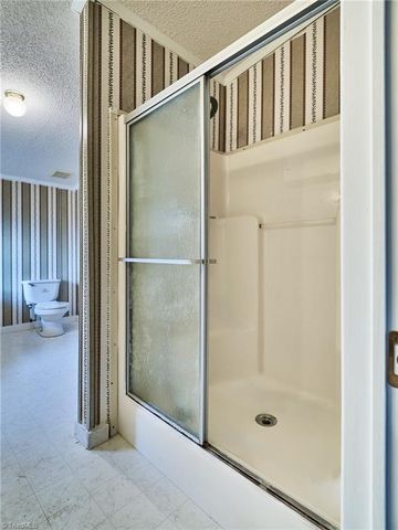 242 Granite Ridge Lane, Winston-salem, NC 27107