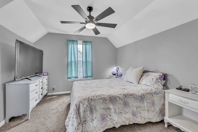 1020 Foxmoor Dr, Clarksville, TN 37042