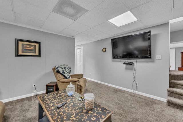 1020 Foxmoor Dr, Clarksville, TN 37042