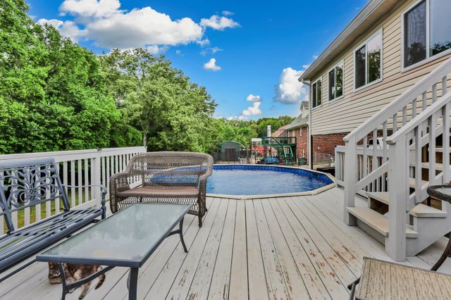 1020 Foxmoor Dr, Clarksville, TN 37042