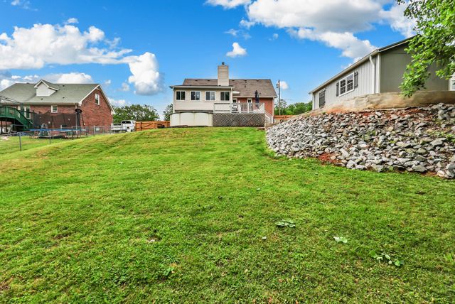 1020 Foxmoor Dr, Clarksville, TN 37042