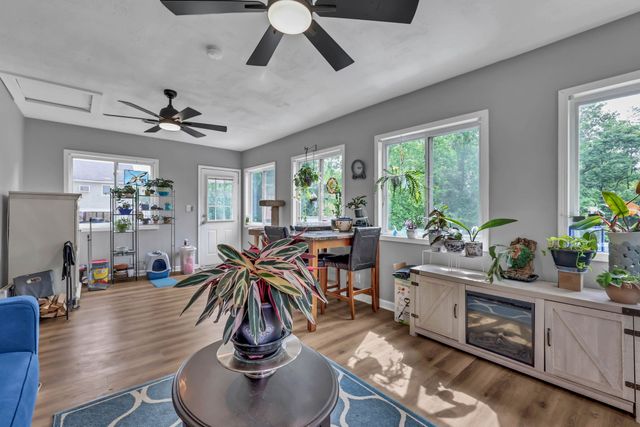 1020 Foxmoor Dr, Clarksville, TN 37042