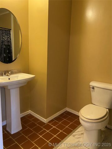 2419 S Olympia Avenue A, Tulsa, OK 74107