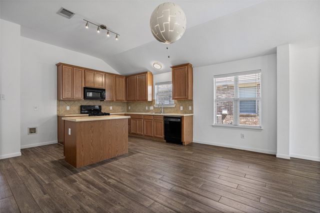 1485 Rainbow Parke DR, Round Rock, TX 78665