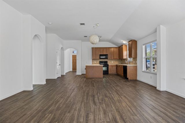 1485 Rainbow Parke DR, Round Rock, TX 78665