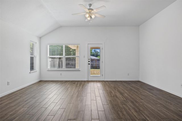 1485 Rainbow Parke DR, Round Rock, TX 78665