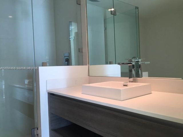 1100 S Miami Avenue 3811, Miami, FL 33130