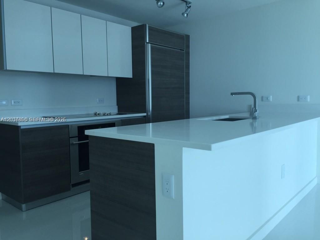 1100 S Miami Avenue 3811, Miami, FL 33130