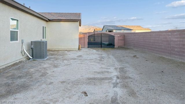 1700 South Outlaw Street, Pahrump, NV 89060