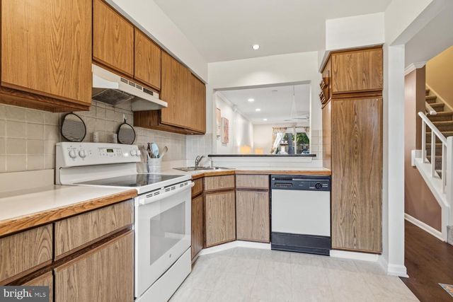 56 EMBER LN, Horsham, PA 19044