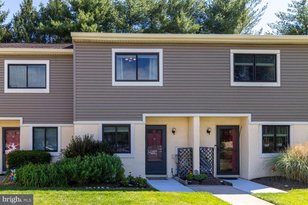 56 EMBER LN, Horsham, PA 19044