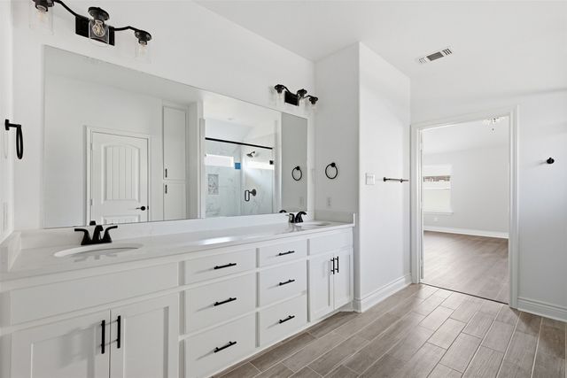 135 Trevor Lane, Greenville, TX 75402