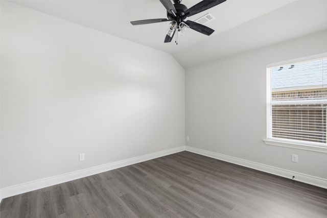 135 Trevor Lane, Greenville, TX 75402
