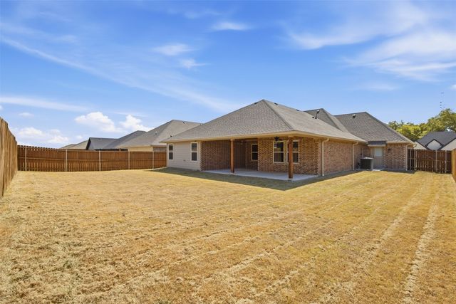 135 Trevor Lane, Greenville, TX 75402