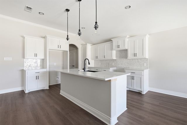 135 Trevor Lane, Greenville, TX 75402