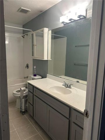 180 Antebellum way, Riverdale, GA 30274