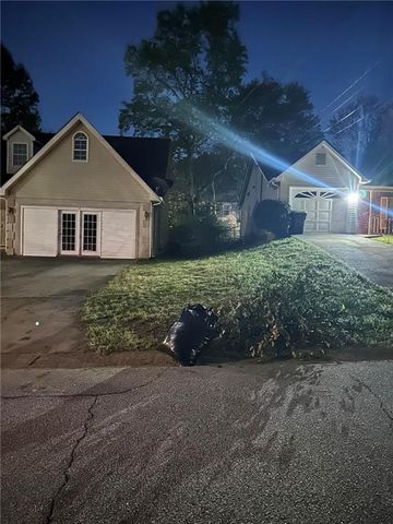 180 Antebellum way, Riverdale, GA 30274