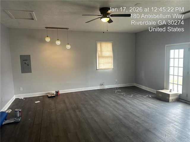 180 Antebellum way, Riverdale, GA 30274