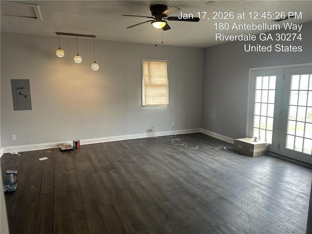 180 Antebellum way, Riverdale, GA 30274