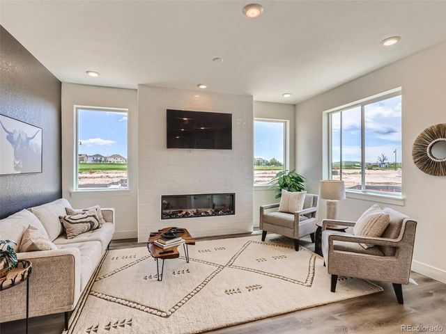 1203 S Algonquian Street, Aurora, CO 80018