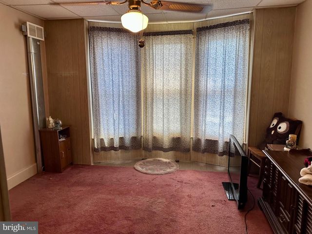 560 S 16TH ST, Reading, PA 19606