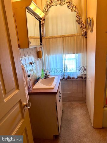 560 S 16TH ST, Reading, PA 19606