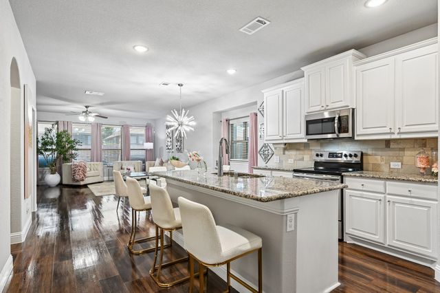 113 Cool Meadows Lane, Red Oak, TX 75154