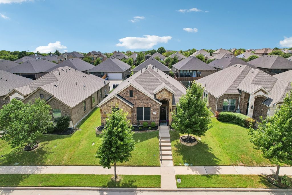 113 Cool Meadows Lane, Red Oak, TX 75154