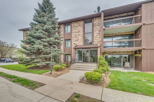 7505 175th Street 122, Tinley Park, IL 60477