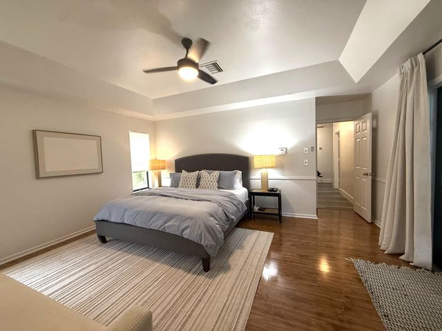 325 Knotty Wood Lane, Wellington, FL 33414