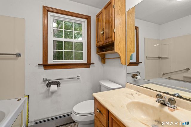 15 Happy Acres Road, Clinton, CT 06413