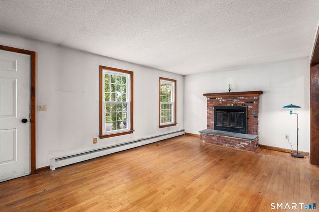 15 Happy Acres Road, Clinton, CT 06413