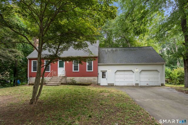 15 Happy Acres Road, Clinton, CT 06413