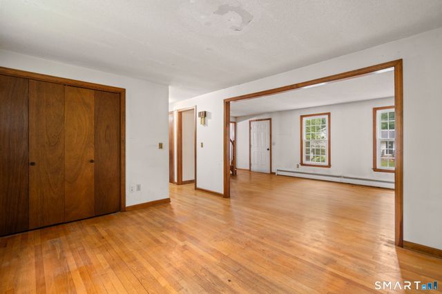 15 Happy Acres Road, Clinton, CT 06413