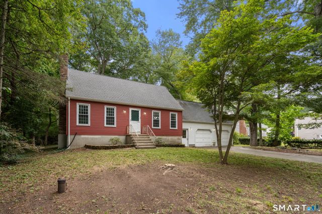 15 Happy Acres Road, Clinton, CT 06413