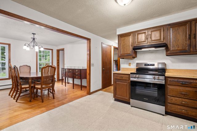 15 Happy Acres Road, Clinton, CT 06413