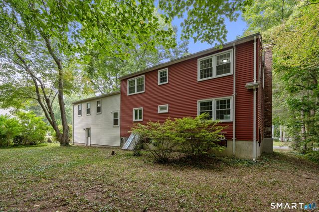 15 Happy Acres Road, Clinton, CT 06413