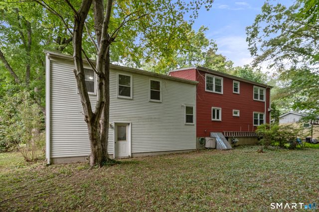 15 Happy Acres Road, Clinton, CT 06413