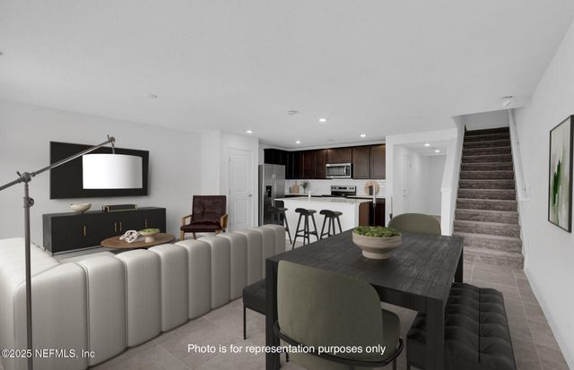 1870 NORMANDY PINES Lane, Jacksonville, FL 32221