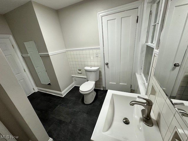 13901 Larchmere Boulevard, Shaker Heights, OH 44120