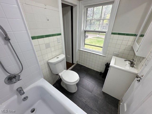 13901 Larchmere Boulevard, Shaker Heights, OH 44120