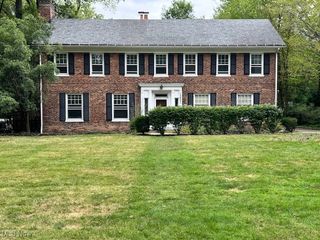 13901 Larchmere Boulevard, Shaker Heights, OH 44120