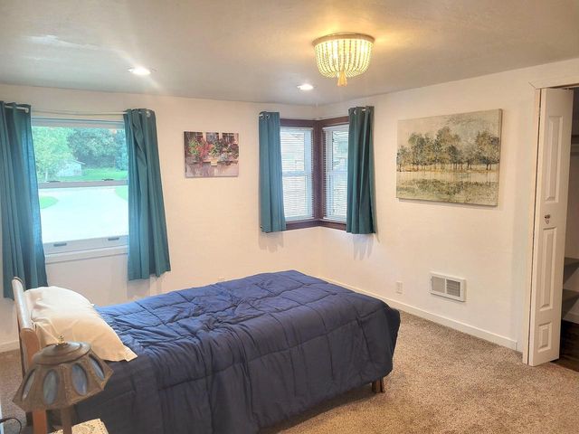 N6282 River Heights DRIVE, Plymouth, WI 53073