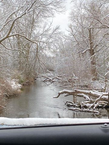 N6282 River Heights DRIVE, Plymouth, WI 53073