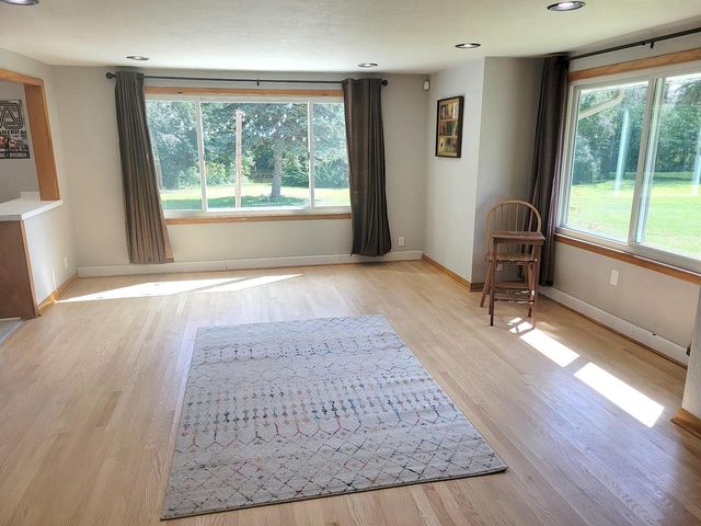 N6282 River Heights DRIVE, Plymouth, WI 53073