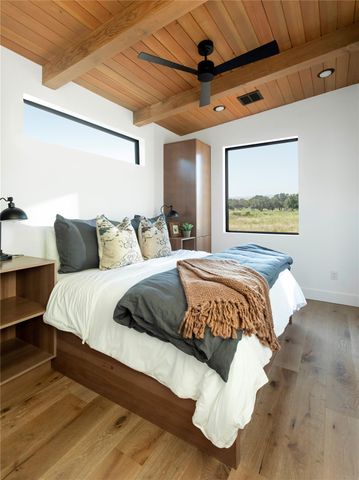 9361 W Us Highway 290 Bluebonnet, Hye, TX 78635